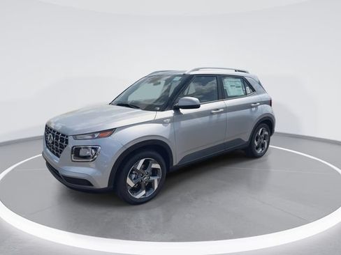 New 2026 Hyundai Venue SEL FWD image 4