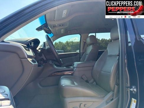 Used 2017 GMC Yukon SLE w/ SLE Value Package AWD/4WD image 15