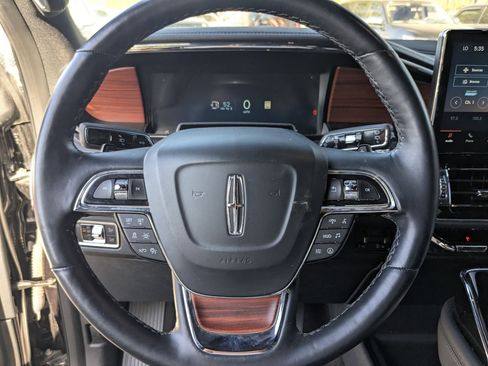 Used 2024 Lincoln Navigator L Reserve AWD/4WD image 13