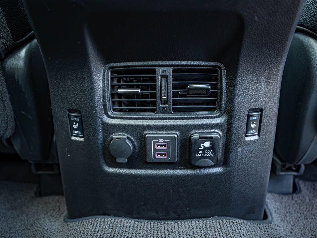 Used 2022 Nissan Titan PRO-4X w/ Pro-4x Convenience Package AWD/4WD image 42