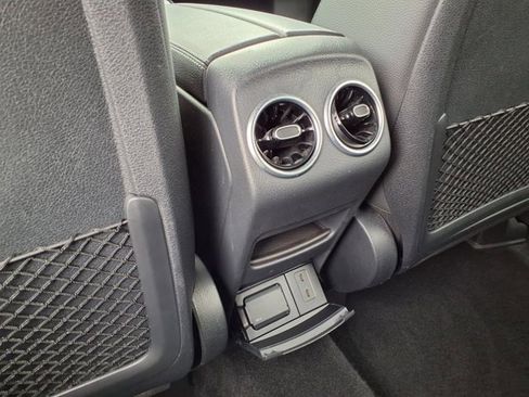 Certified 2022 Mercedes-Benz GLB 250 image 18