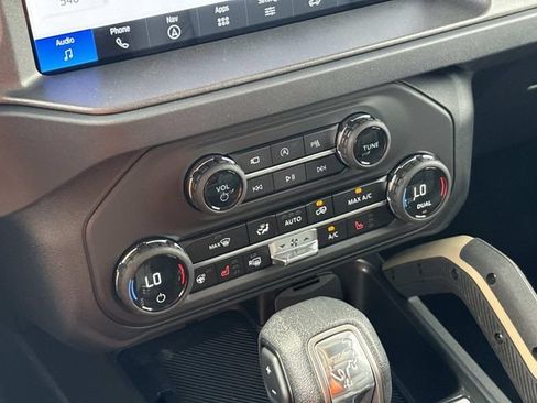 New 2026 Ford Bronco Badlands AWD/4WD image 28