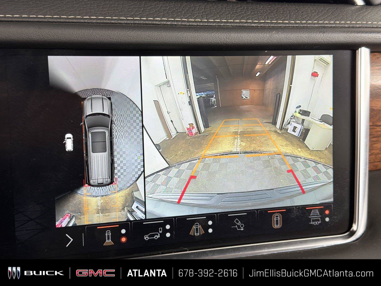 Used 2024 GMC Yukon Denali Ultimate AWD/4WD image 32