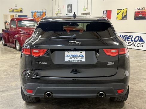 Used 2017 Jaguar F-PACE R-Sport AWD/4WD image 6