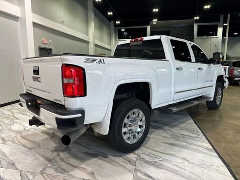 Used 2015 GMC Sierra 2500 Denali w/ Duramax Plus Package image 56