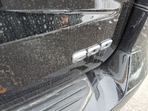 Used 2023 Cadillac Escalade Premium Luxury image 11