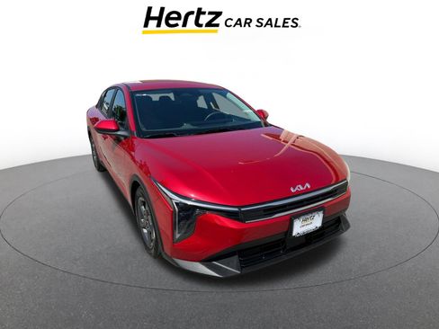Used 2025 Kia K4 FWD image 1