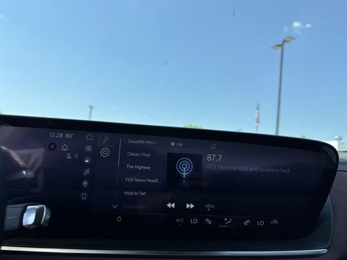 New 2026 Buick Envision Sport Touring AWD/4WD image 25