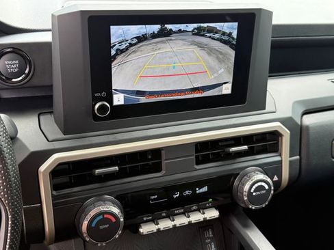 Used 2026 Toyota Tacoma SR AWD/4WD image 22