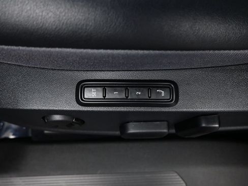 Used 2023 Volkswagen ID.4 Pro S RWD image 16