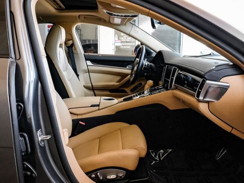 Used 2016 Porsche Panamera Edition w/ Premium Package Plus RWD image 34