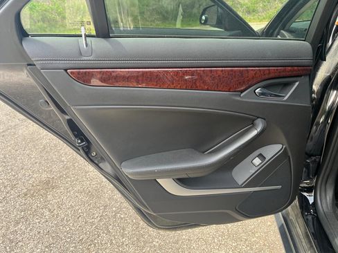 Used 2010 Cadillac CTS Luxury RWD image 20
