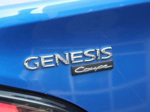 Used 2010 Hyundai Genesis 2.0T Premium image 25