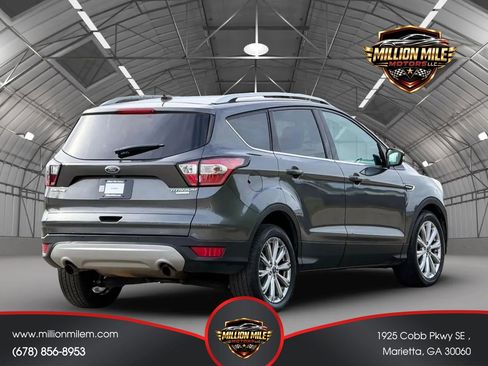 Used 2017 Ford Escape Titanium FWD image 8