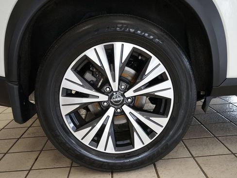 Used 2023 Nissan Rogue SL AWD/4WD image 53