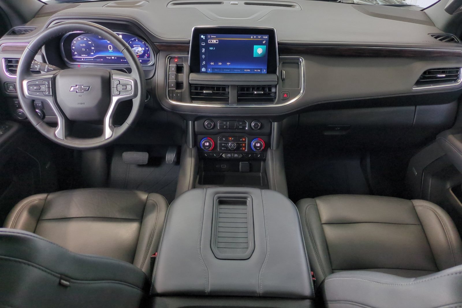 Used 2023 Chevrolet Tahoe Z71 w/ Luxury Package AWD/4WD image 14