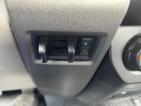 Used 2022 Ford F250 XL w/ Power Equipment Group AWD/4WD image 16