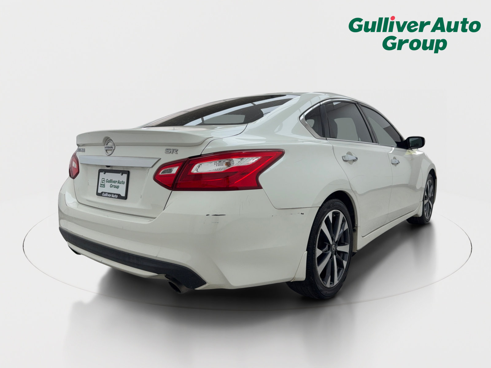 Used 2016 Nissan Altima 2.5 SR FWD image 8