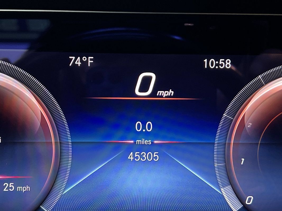 Used 2022 Mercedes-Benz E 450 Coupe image 18