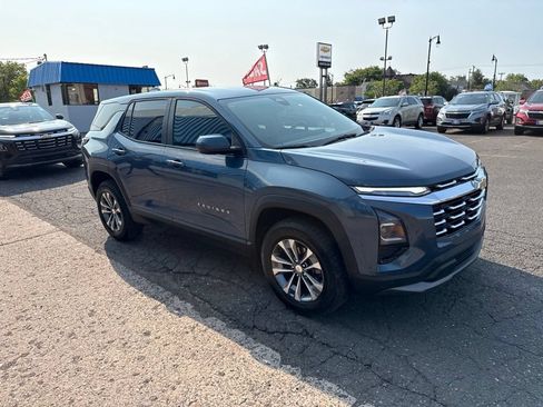 Used 2026 Chevrolet Equinox LT AWD/4WD image 6