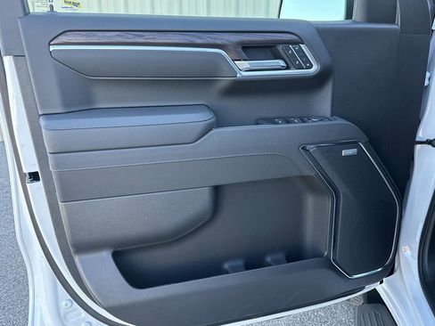 New 2026 GMC Sierra 1500 SLT w/ SLT Premium Plus Package image 11