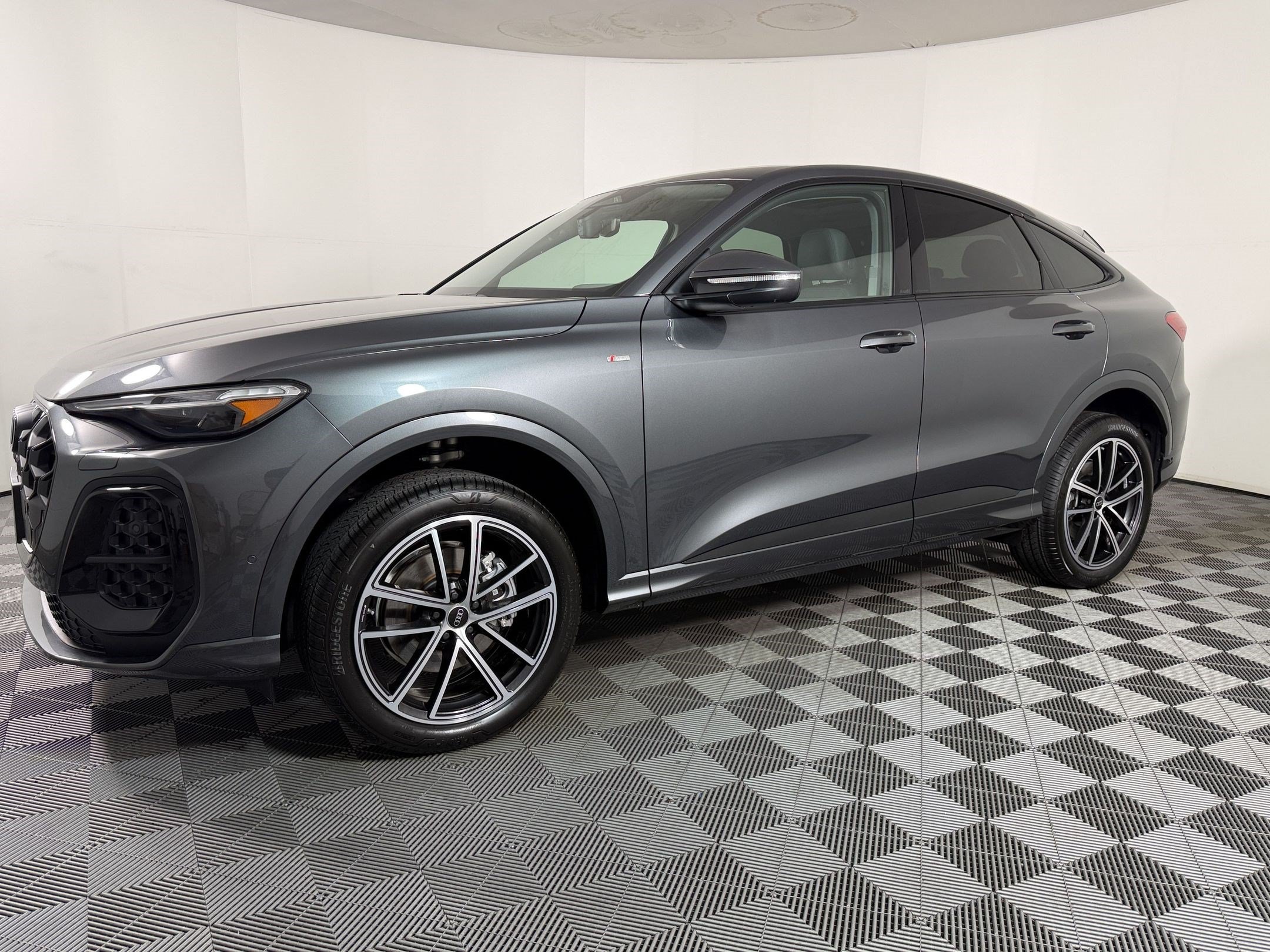 New 2026 Audi Q5 Premium Plus AWD/4WD image 25