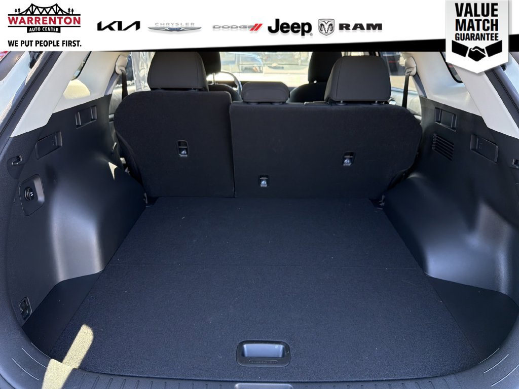 Used 2026 Kia Sportage LX FWD image 7
