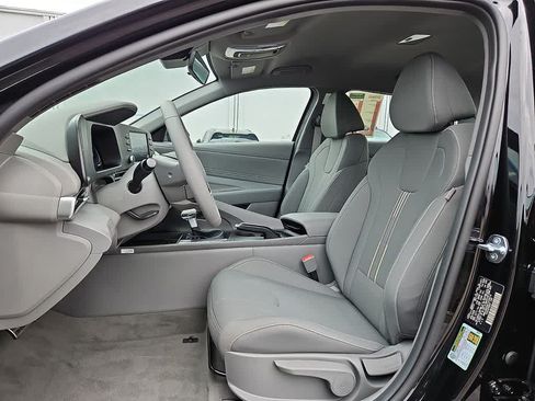 New 2026 Hyundai Elantra Sport FWD image 11