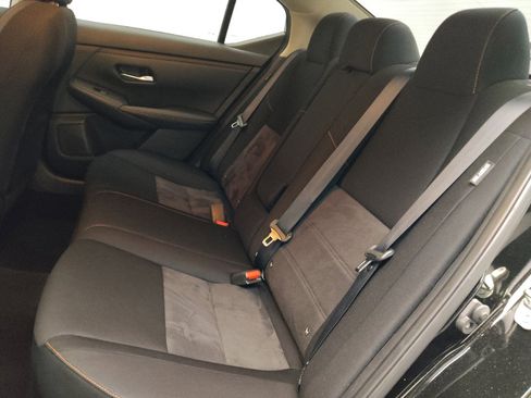Used 2021 Nissan Sentra SR FWD image 18