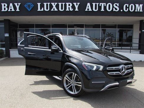 Used 2020 Mercedes-Benz GLE 450 4MATIC w/ MBUX Technology Package image 40