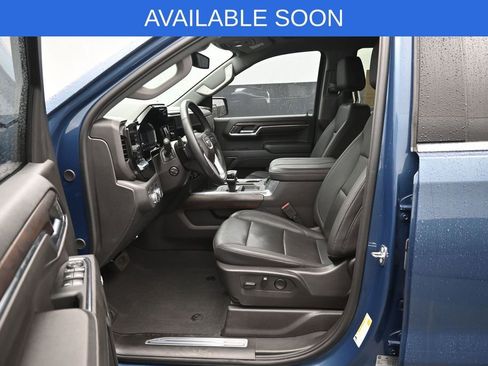 Used 2024 GMC Sierra 1500 SLT w/ SLT Premium Plus Package AWD/4WD image 9