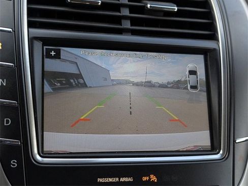 Used 2018 Lincoln MKX Reserve w/ Lincoln MKX Climate Package image 17