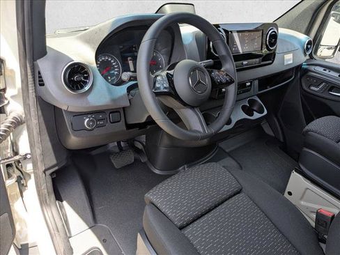 New 2026 Mercedes-Benz Sprinter 2500 image 3