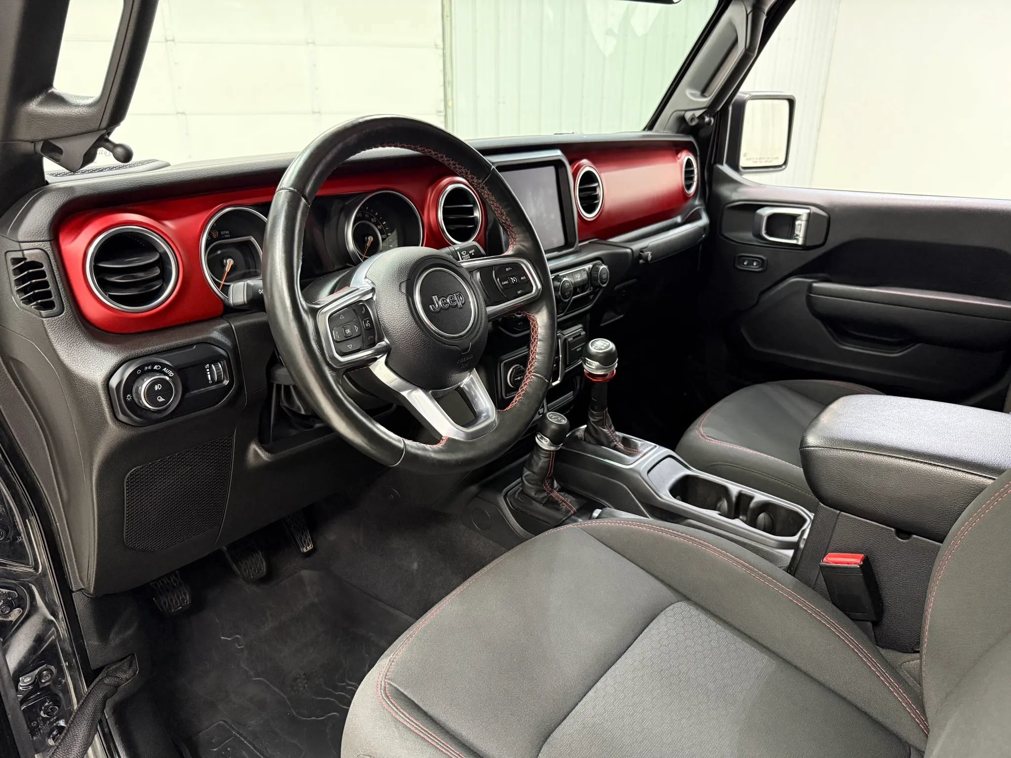 Used 2023 Jeep Gladiator Rubicon w/ Cold Weather Group AWD/4WD image 12