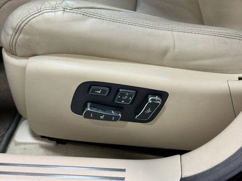 Used 2014 Lexus LS 460 w/ Comfort Package RWD image 24