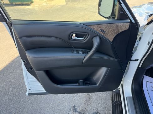 Used 2021 INFINITI QX80 Premium Select w/ All-Season Package image 7