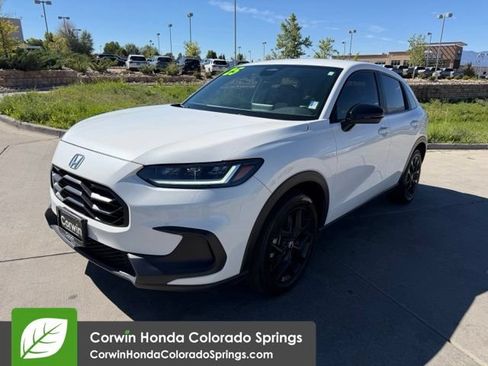 Used 2025 Honda HR-V Sport image 4