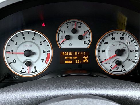 Used 2011 Nissan Titan PRO-4X w/ Pro-4x Premium Utility Pkg image 16