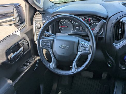 Used 2022 Chevrolet Silverado 1500 RST w/ Z71 Off-Road Package image 16