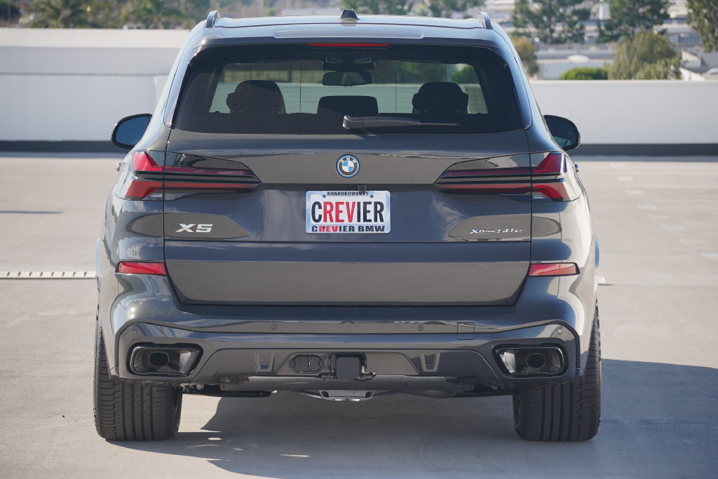 Used 2026 BMW X5 xDrive50e w/ M Sport Package AWD/4WD image 7