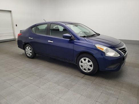 Used 2018 Nissan Versa SV image 11