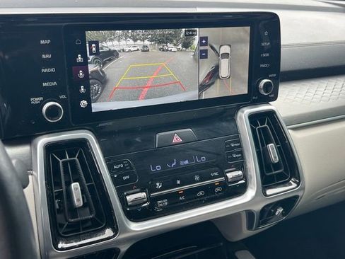 Certified 2023 Kia Sorento SX Prestige AWD/4WD image 21