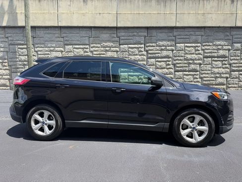 Used 2020 Ford Edge SE AWD/4WD image 6