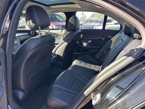 Used 2017 Mercedes-Benz C 300 4MATIC Sedan image 6