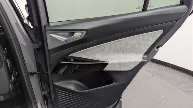 Used 2023 Volkswagen ID.4 Pro RWD image 19