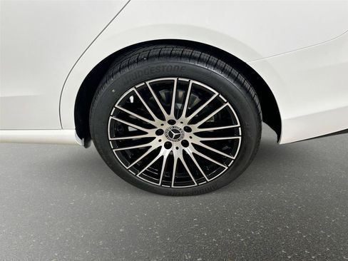 Certified 2026 Mercedes-Benz C 300 4MATIC Sedan image 41