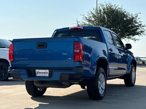 Used 2022 Chevrolet Colorado LT w/ LT Convenience Package RWD image 8