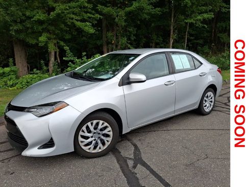 Used 2018 Toyota Corolla LE FWD image 1