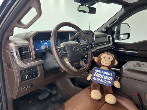 Used 2024 Ford F350 King Ranch w/ FX4 Off-Road Package image 9
