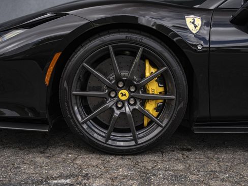 Certified 2022 Ferrari F8 Tributo RWD image 28
